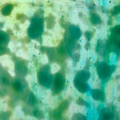 mr7033m semi transp.  light green dark green mottled iri