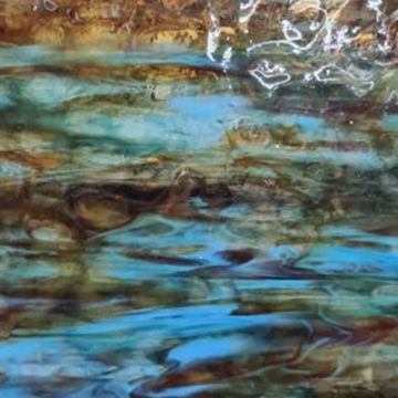 M7122  halftransp. red-brown, turquoise blue met structuur