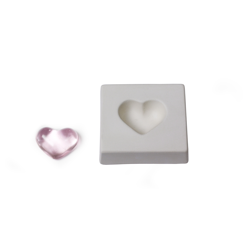 Heart – 7.6×8.2 x2.3cm