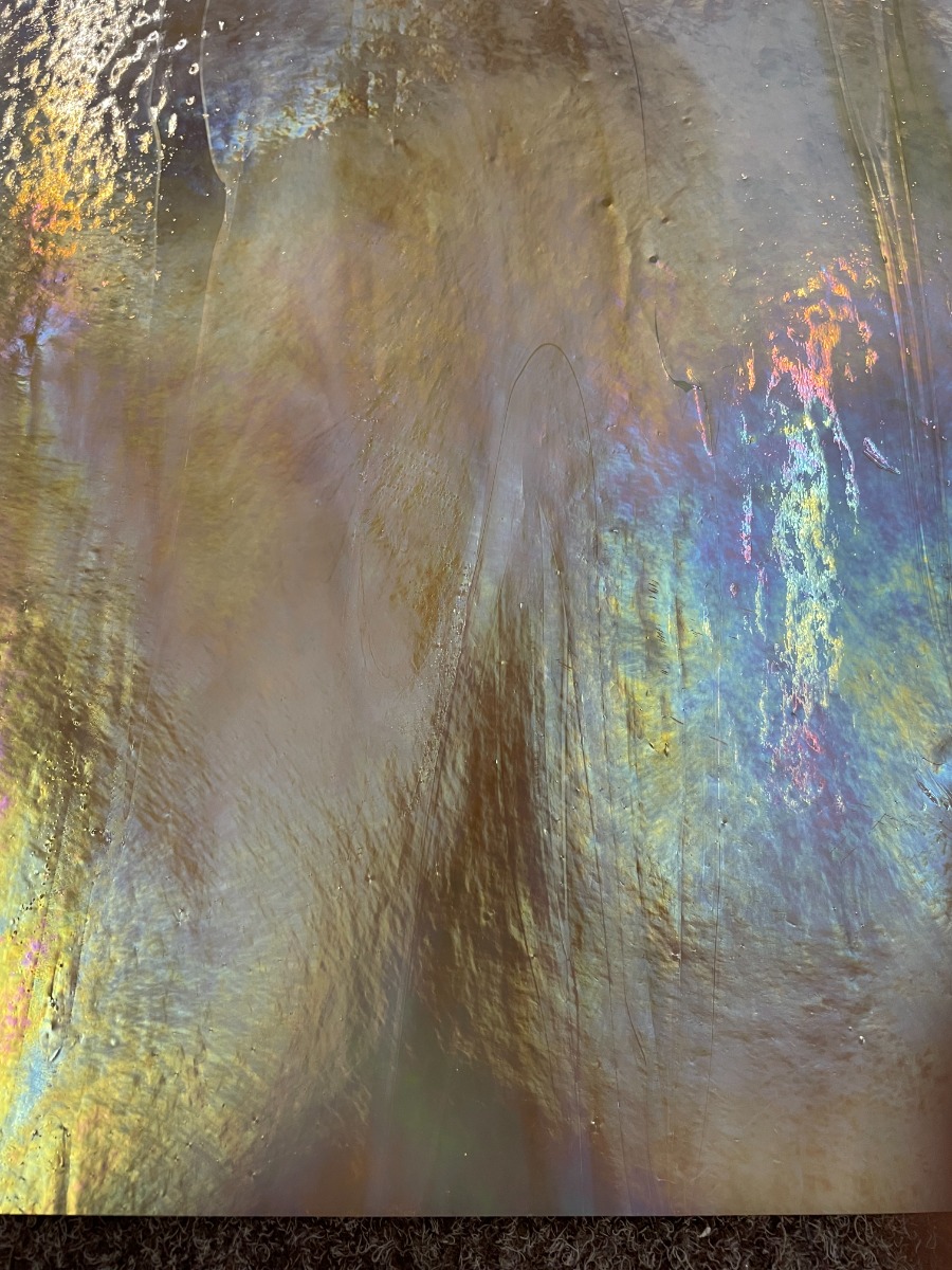 58D iri opaque medium amber iri 