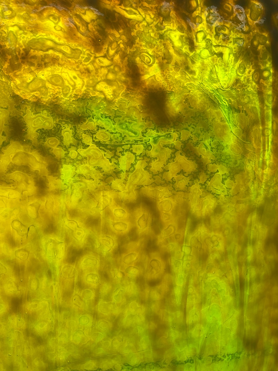 Advocado yellow/green mottle  30x30cm